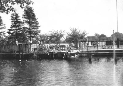 Heimatverein Warendorf: Warendorfer Flussbadeanstalt - Sprungbretter um 1926