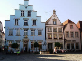 Heimatverein Warendorf: Löwenapotheke auf dem Markt